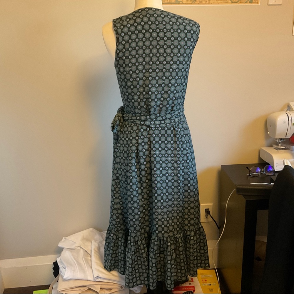 Tory Burch Black Label Tag Detail - Picture 9 of 12